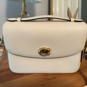 Coach pebble leather Cassie purse in ivory nwt